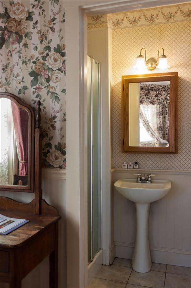 The Blue Dory Inn Нью-Шорхэм Экстерьер фото
